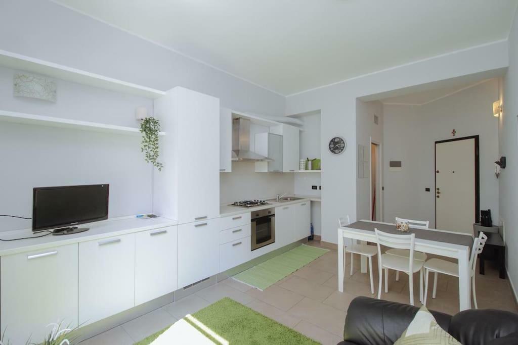 Spacious And New Apt In Citta Studi Milano Exterior foto