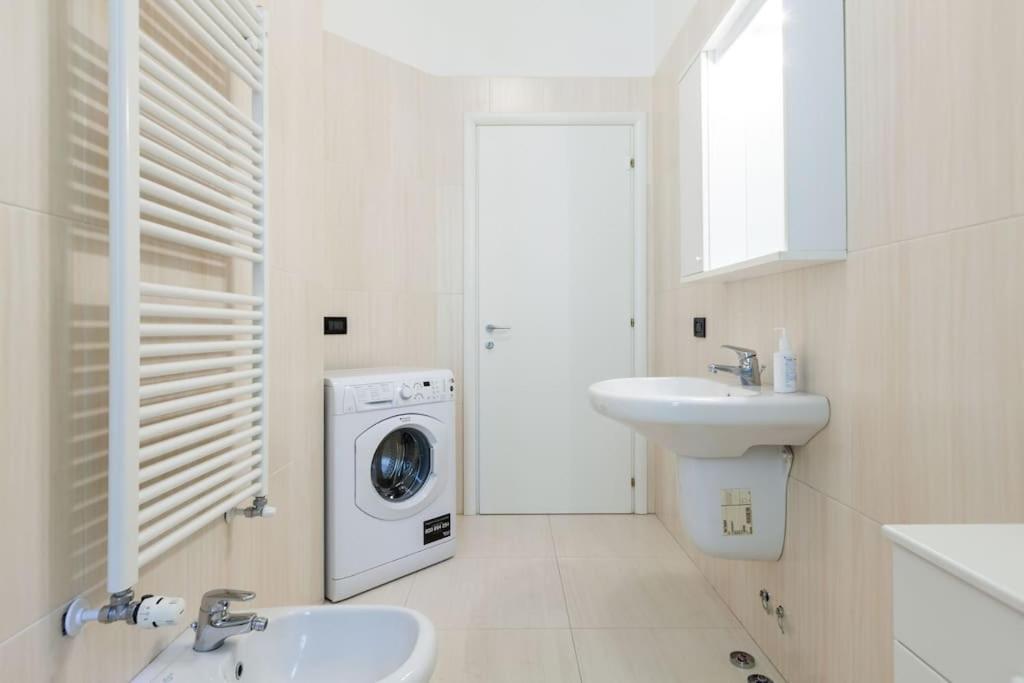 Spacious And New Apt In Citta Studi Milano Exterior foto